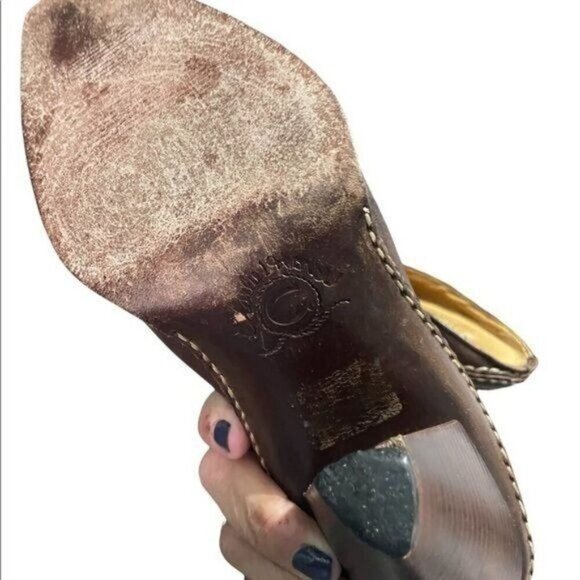 Charlie 1 Horse Brown Distressed Leather Heels Mules Size 7 Cowboy Western - Picture 7 of 10